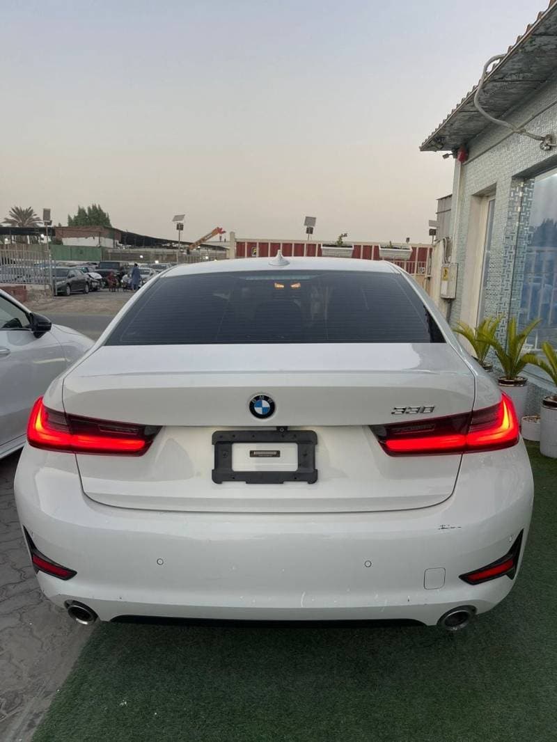 2020 BMW 330i M SPORT thumbnail 6