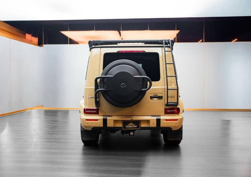 2025 Mercedes Benz G63 AMG Manufaktur , Gargash Warranty and Service Contract thumbnail 5