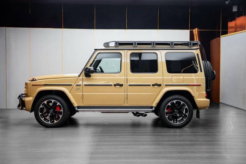 2025 Mercedes Benz G63 AMG Manufaktur , Gargash Warranty and Service Contract thumbnail 7