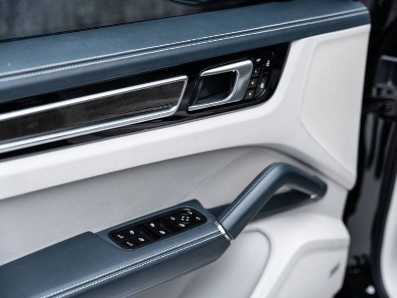 2020 Porsche Cayenne STANDARD thumbnail 8