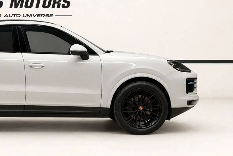 2024 Porsche Cayenne STANDARD thumbnail 6