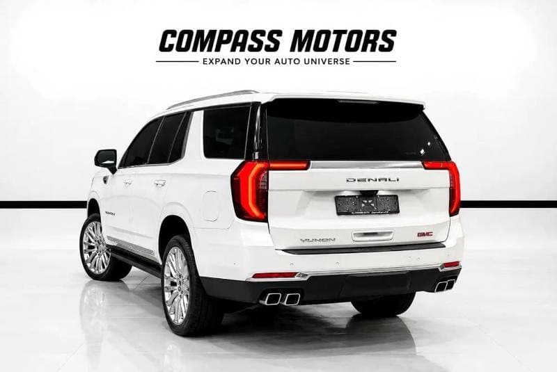 2025 GMC Yukon DENALI thumbnail 3