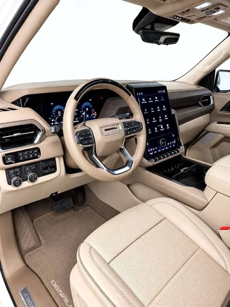 2025 GMC Yukon DENALI thumbnail 6