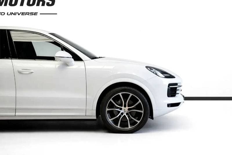 2019 Porsche Cayenne STANDARD thumbnail 6