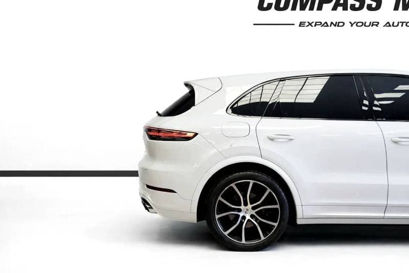 2019 Porsche Cayenne STANDARD thumbnail 7