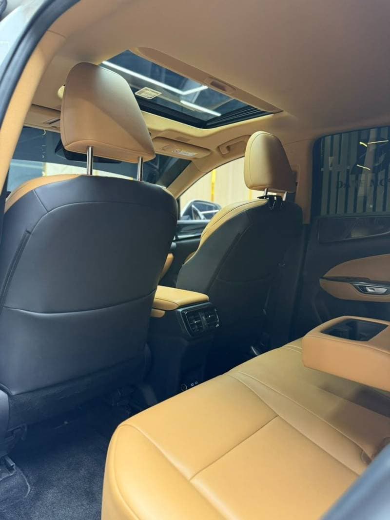 2025 Lexus NX350 PREMIER thumbnail 8