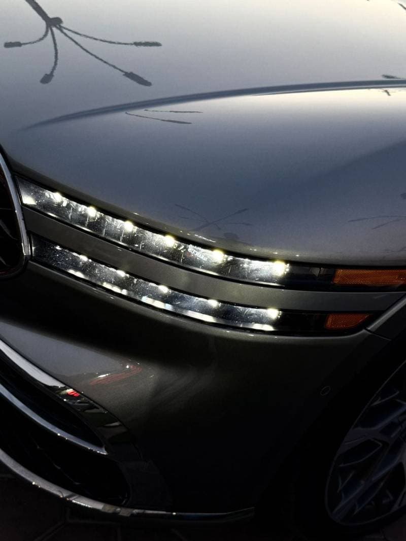 2024 Genesis G90 ROYAL thumbnail 4