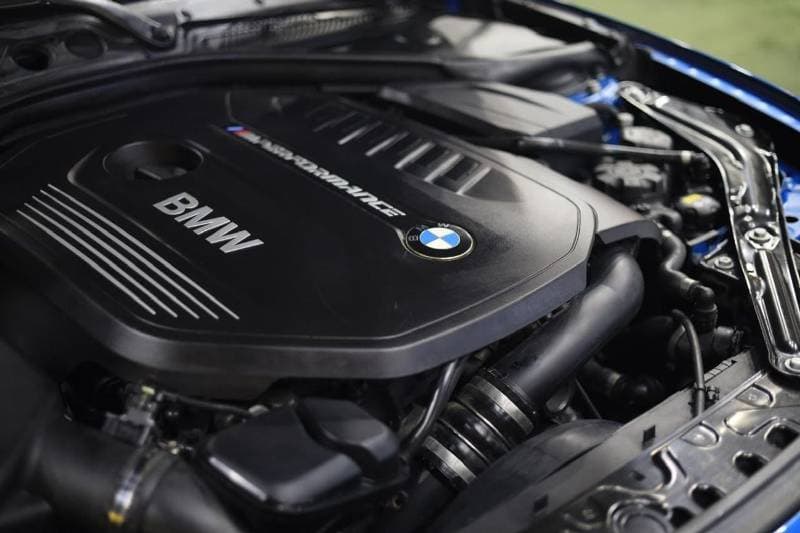 2020 BMW M2 COMPETITION thumbnail 5