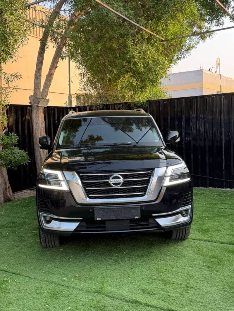 2021 Nissan Patrol LE TITANIUM thumbnail 3