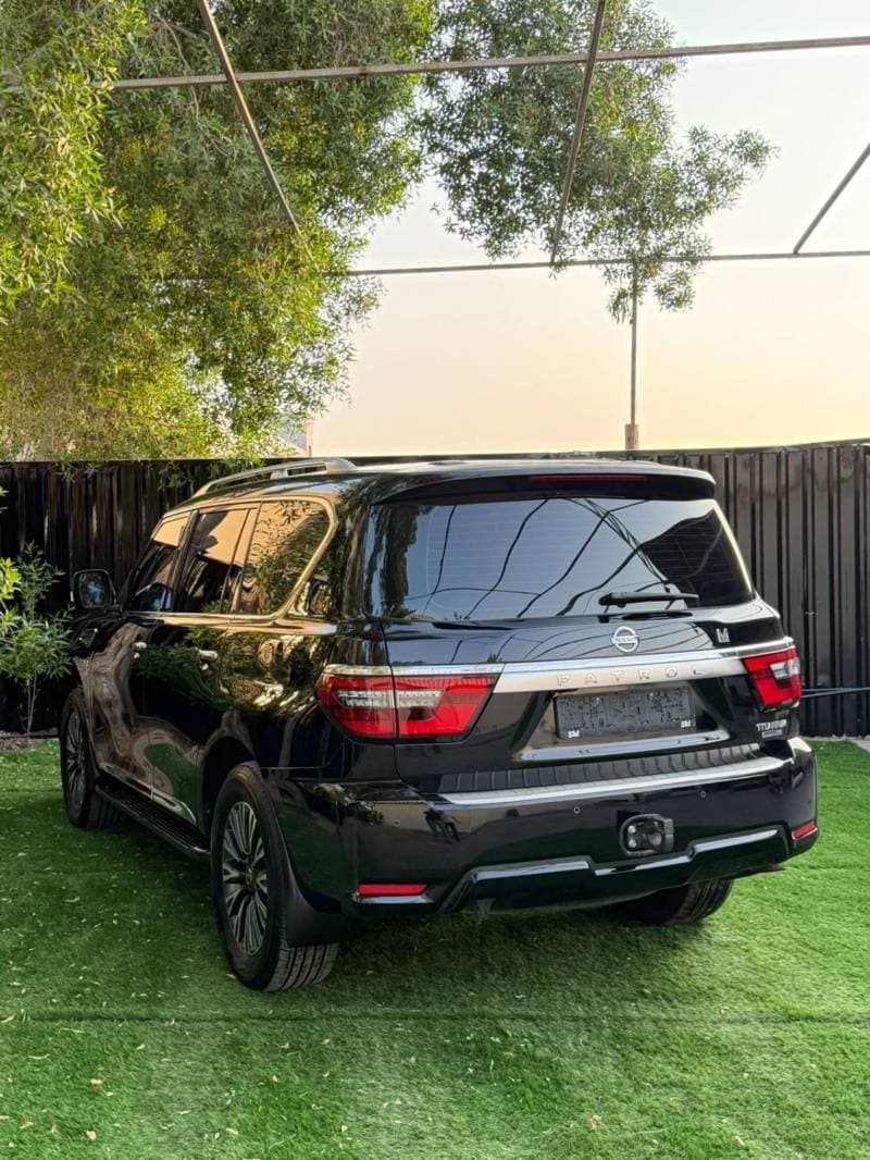 2021 Nissan Patrol LE TITANIUM thumbnail 7