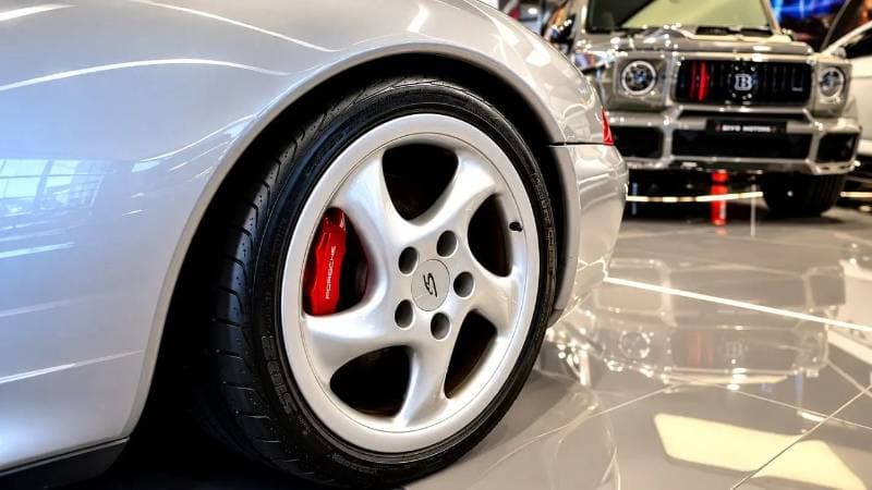 1996 Porsche 911 thumbnail 2