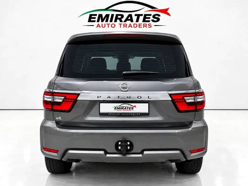 2023 Nissan Patrol XE thumbnail 6