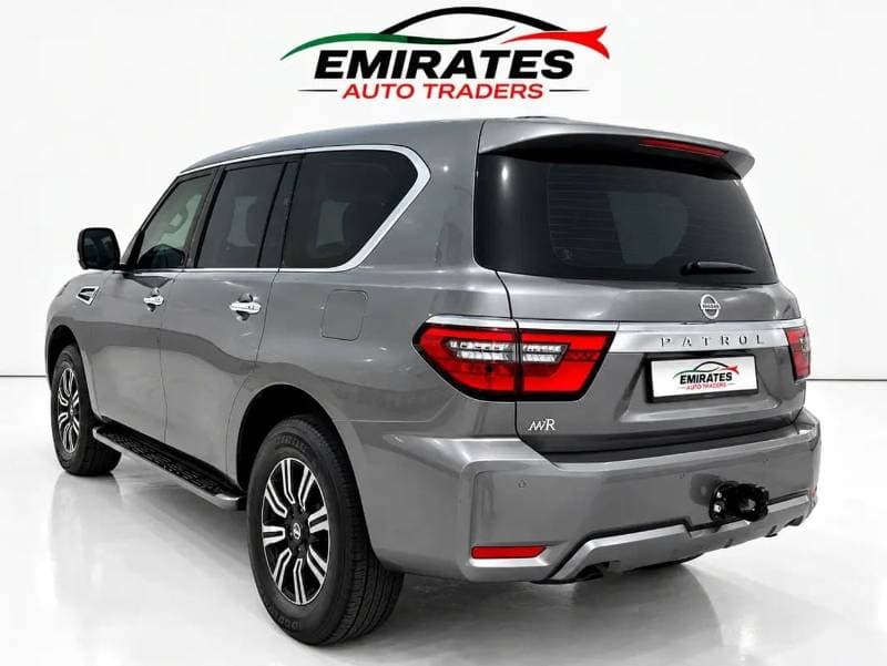 2023 Nissan Patrol XE thumbnail 7
