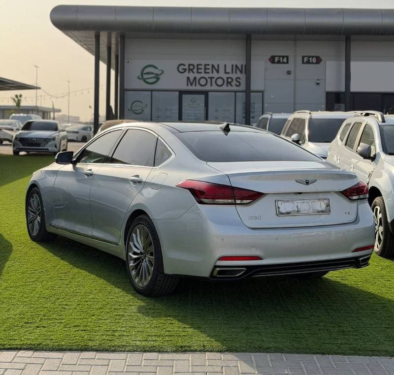2017 Genesis G80 BASE thumbnail 3