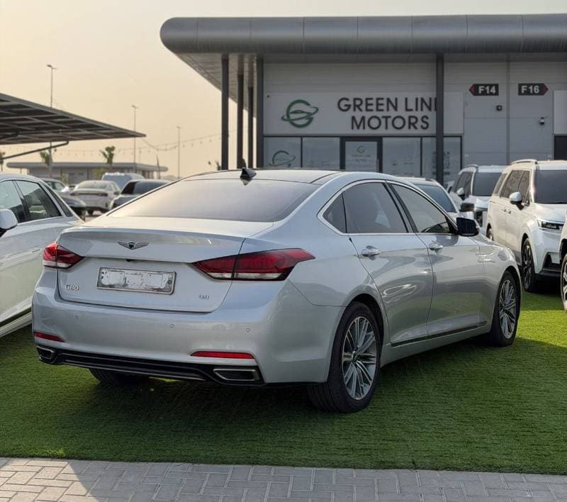 2017 Genesis G80 BASE thumbnail 4