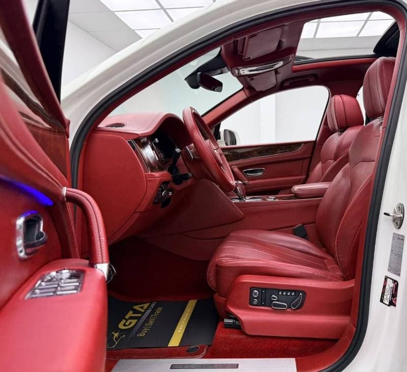 2018 Bentley Bentayga SIGNATURE thumbnail 7