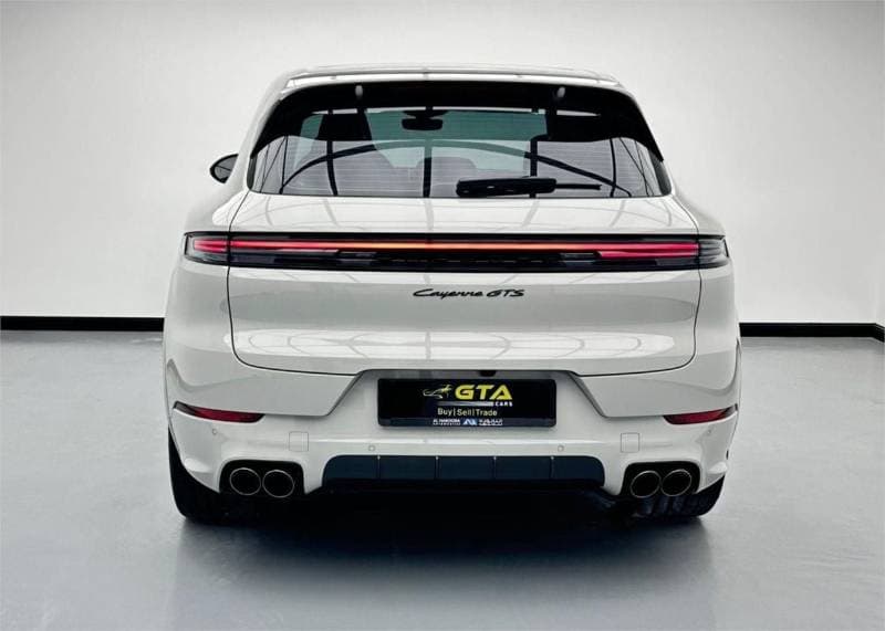 2025 Porsche Cayenne GTS thumbnail 5