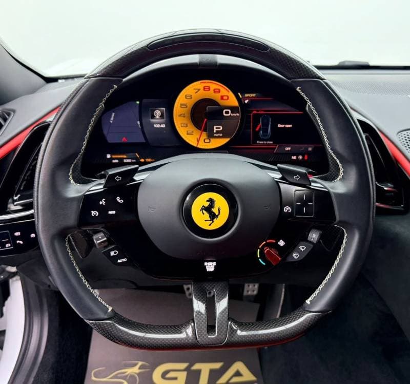2023 Ferrari Roma STANDARD thumbnail 7