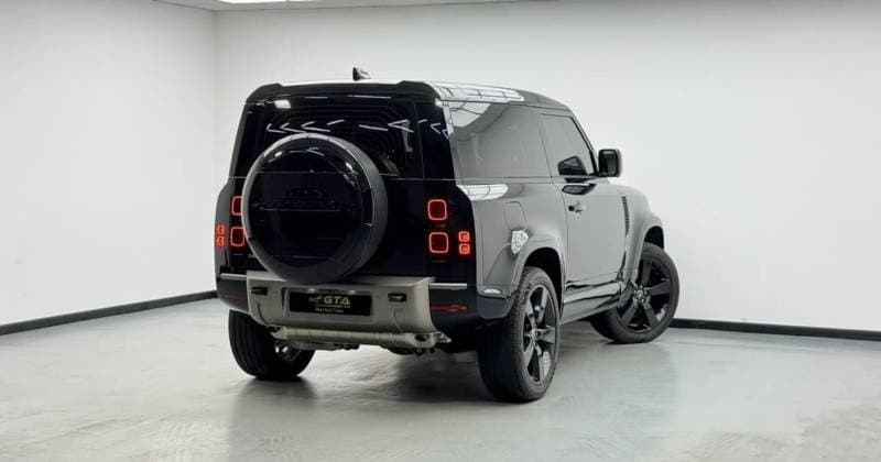 2025 Land Rover Defender 90 X DYNAMIC HSE P400 thumbnail 6