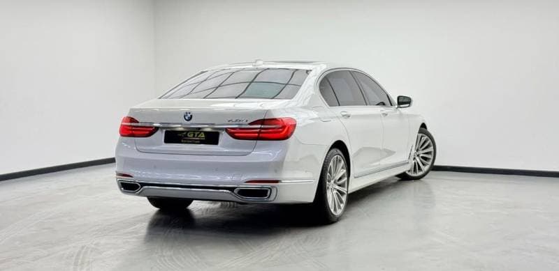 2016 BMW 740Li EXCLUSIVE thumbnail 4