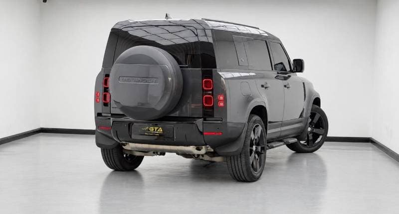 2024 Land Rover Defender 110 HSE P400 thumbnail 4