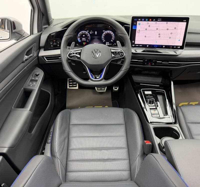 2025 Volkswagen Golf R thumbnail 8