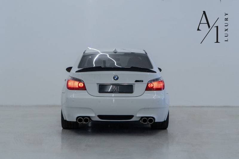 2007 BMW M5 STANDARD thumbnail 5