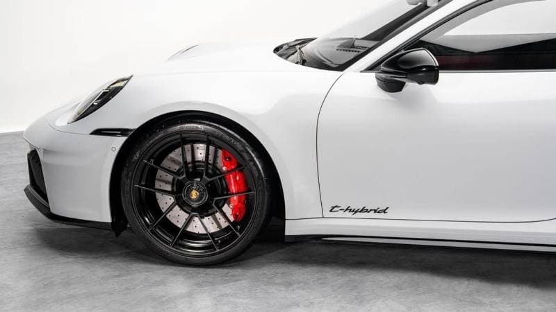 2026 Porsche 911 CARRERA GTS thumbnail 4