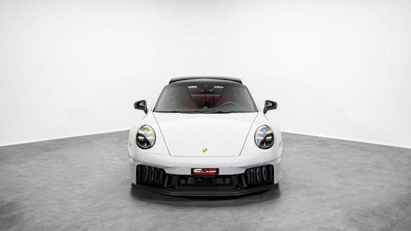 2026 Porsche 911 CARRERA GTS thumbnail 3
