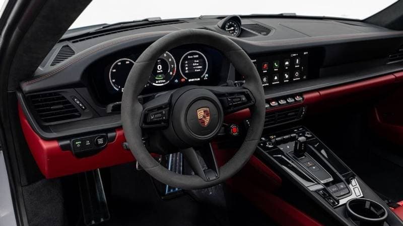 2026 Porsche 911 CARRERA GTS thumbnail 8