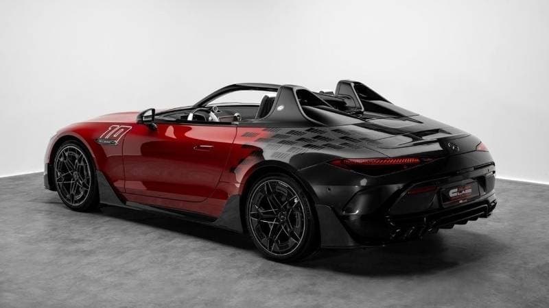 2025 Mercedes Benz AMG PureSpeed thumbnail 2