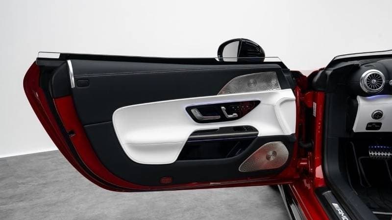 2025 Mercedes Benz AMG PureSpeed thumbnail 6