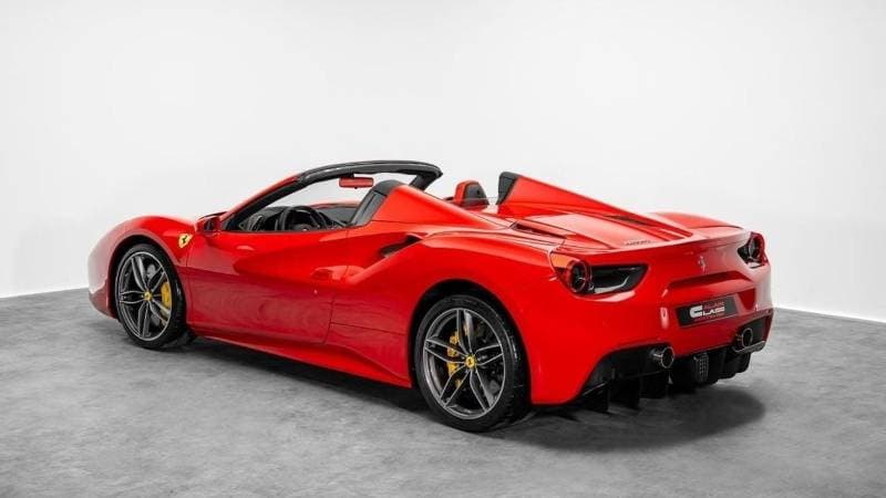 2018 Ferrari 488 Spider STANDARD thumbnail 2