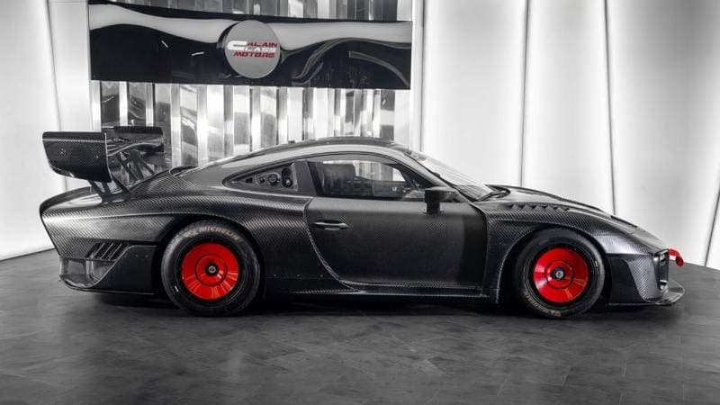 2019 Porsche 911 GT2 RS thumbnail 5