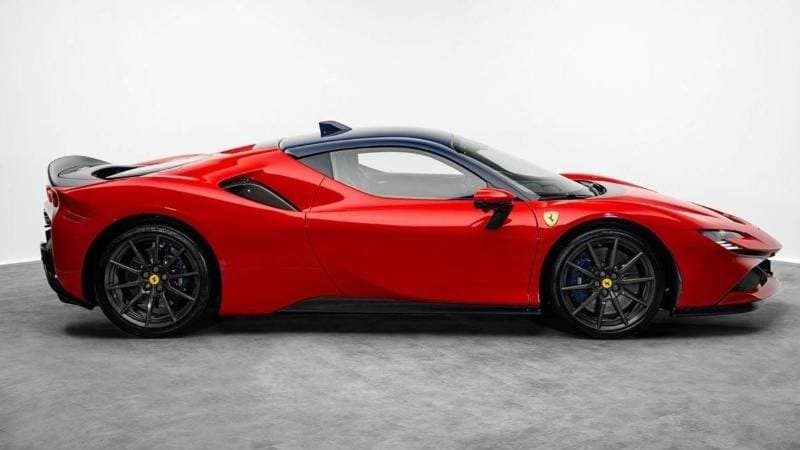 2022 Ferrari SF90 STRADALE thumbnail 5