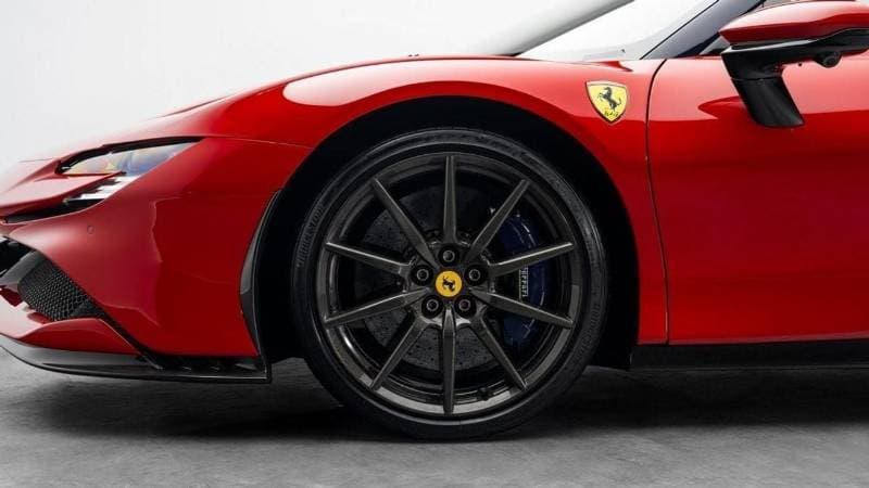 2022 Ferrari SF90 STRADALE thumbnail 6