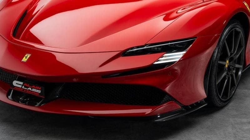 2022 Ferrari SF90 STRADALE thumbnail 7