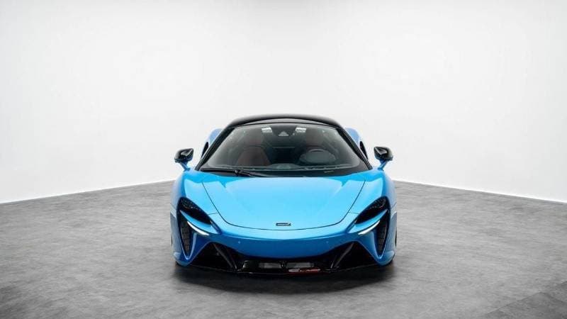 2023 McLaren Artura STANDARD thumbnail 3