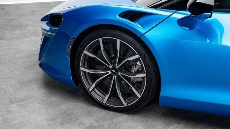 2023 McLaren Artura STANDARD thumbnail 4