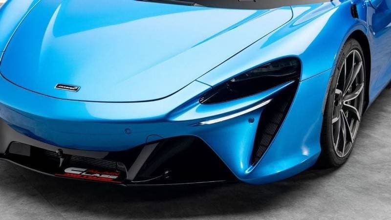 2023 McLaren Artura STANDARD thumbnail 5