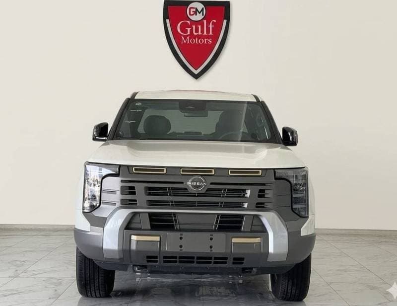 2025 Nissan Frontier thumbnail 2