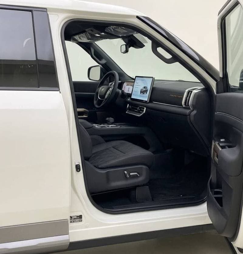 2025 Nissan Frontier thumbnail 6