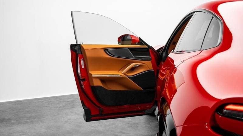 2025 Ferrari Purosangue STANDARD thumbnail 6