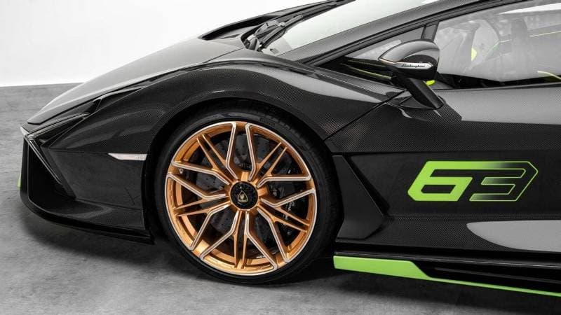 2021 Lamborghini Sian STANDARD thumbnail 4