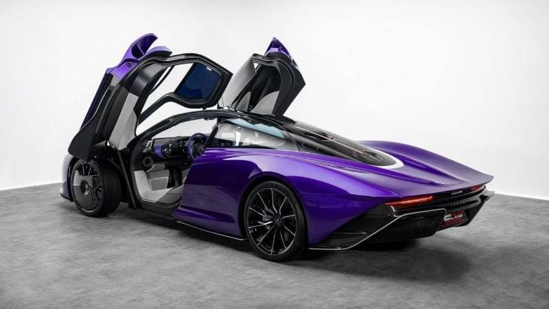 2020 McLaren Speedtail STANDARD thumbnail 2