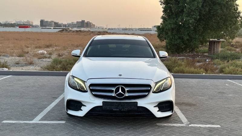 2019 Mercedes Benz E200 PREMIUM thumbnail 2