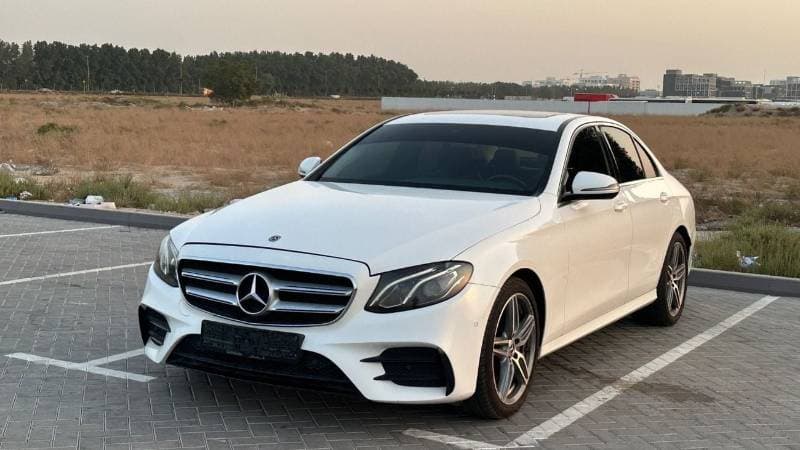 2019 Mercedes Benz E200 PREMIUM thumbnail 3