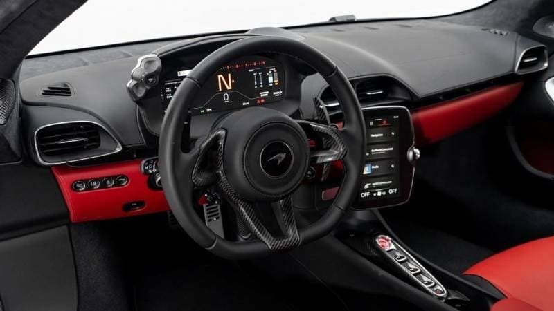 2024 McLaren Artura STANDARD thumbnail 8
