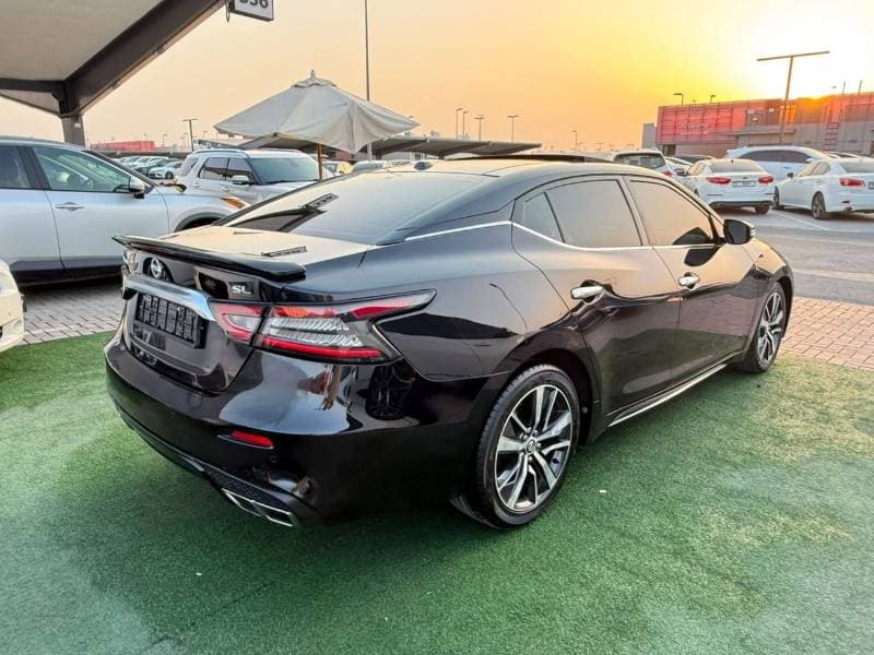 2019 Nissan Maxima SL thumbnail 5