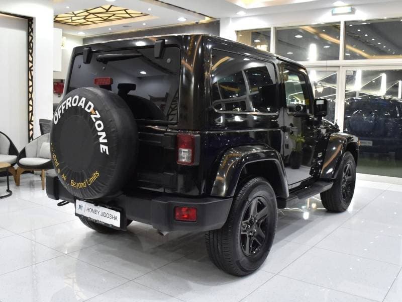 2015 Jeep Wrangler SAHARA thumbnail 6